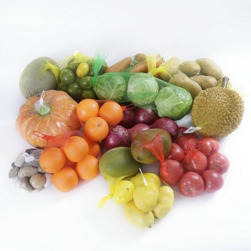 يتم استخدام شبكة الأكياس الشبكية للتغليف البلاستيكي لتعبئة الفاكهة